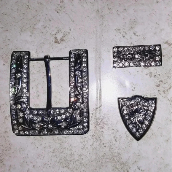 Rhinestone Silvertone Belt Buckle, End Cap & Strap Holder Bling Bling - Picture 1 of 10